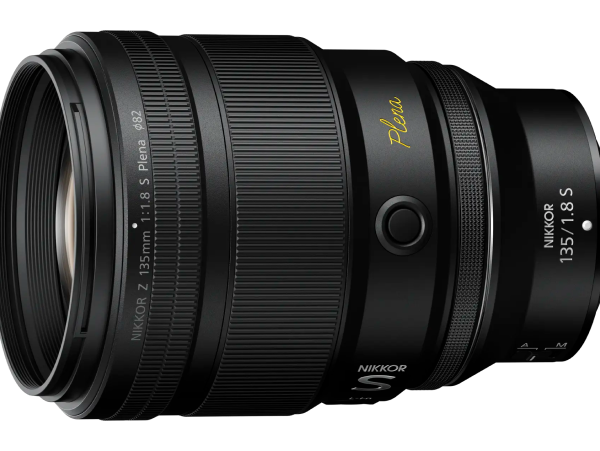 NIKKOR Z 135mm f/1.8 S Plena